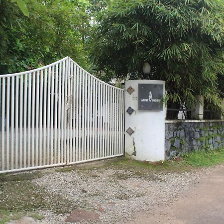 Mint Inside Garden Apartment Varkala Bagian luar foto